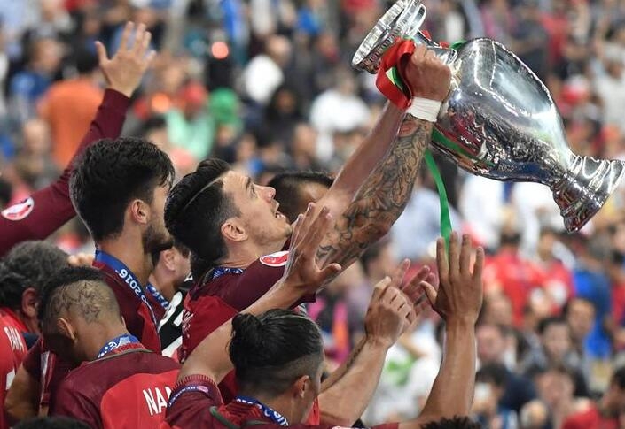 九州娱乐官方网站登录入口（九州娱乐体育、真人、游戏）-荷兰万人空巷，全力备战欧洲杯之路